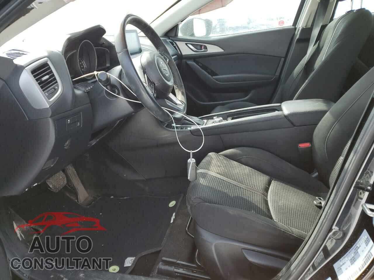 MAZDA 3 2017 - 3MZBN1L73HM136833