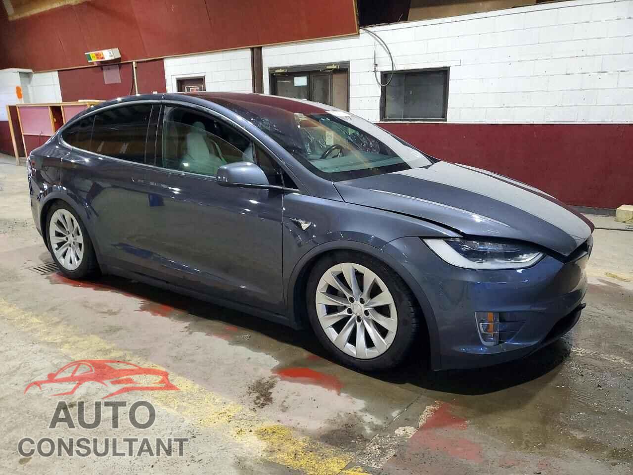 TESLA MODEL X 2017 - 5YJXCBE25HF043595