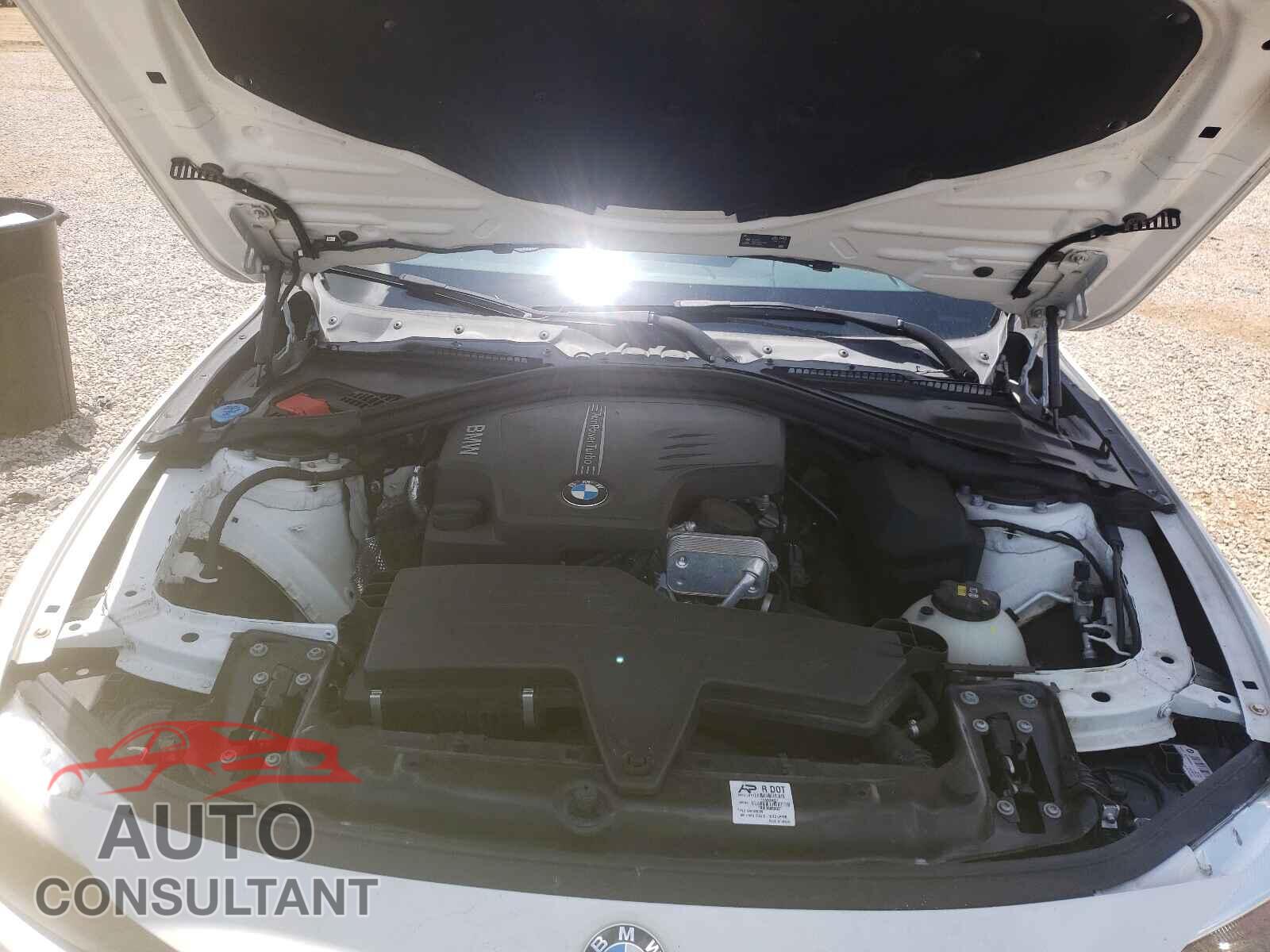 BMW 3 SERIES 2016 - WBA8E1G59GNU11824