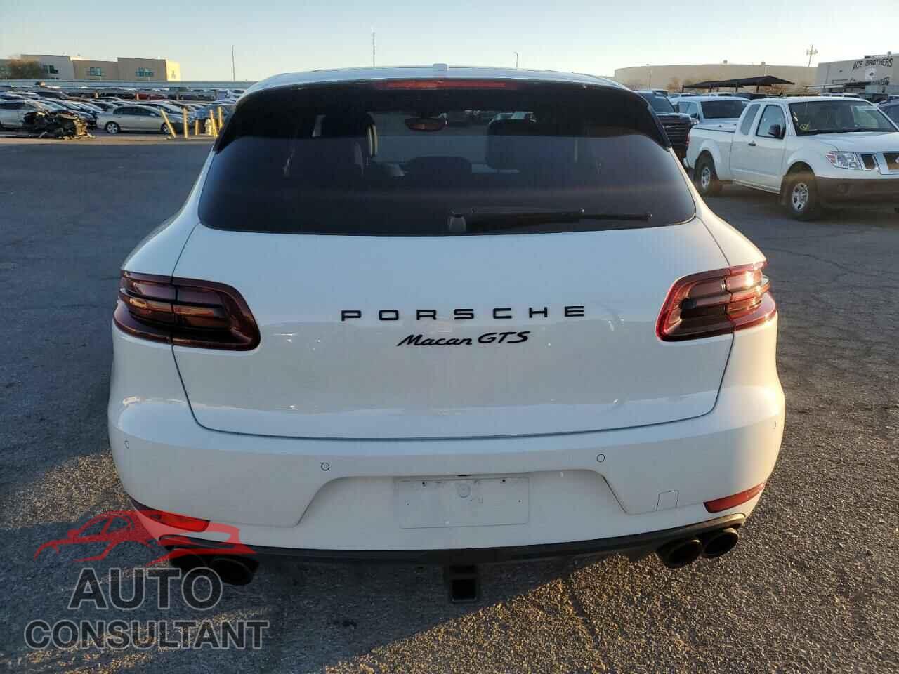 PORSCHE MACAN 2018 - WP1AG2A5XJLB60200