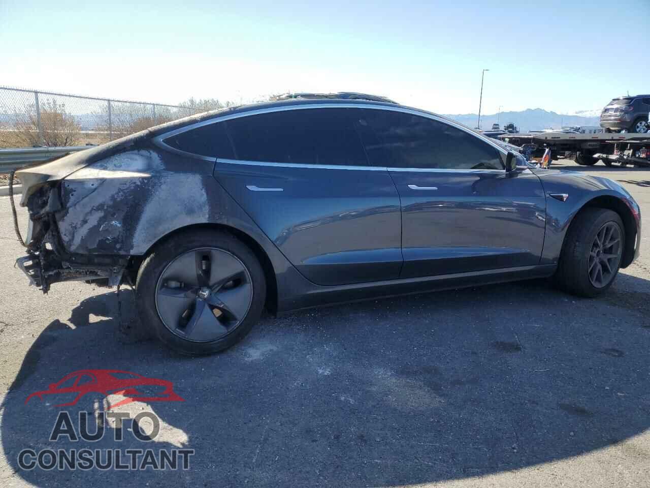 TESLA MODEL 3 2018 - 5YJ3E1EA9JF016464
