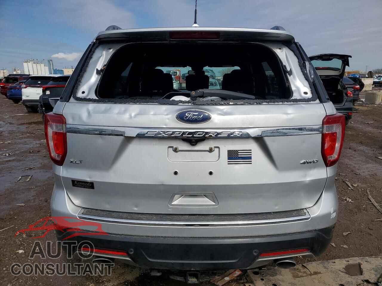 FORD EXPLORER 2018 - 1FM5K8D8XJGB37613