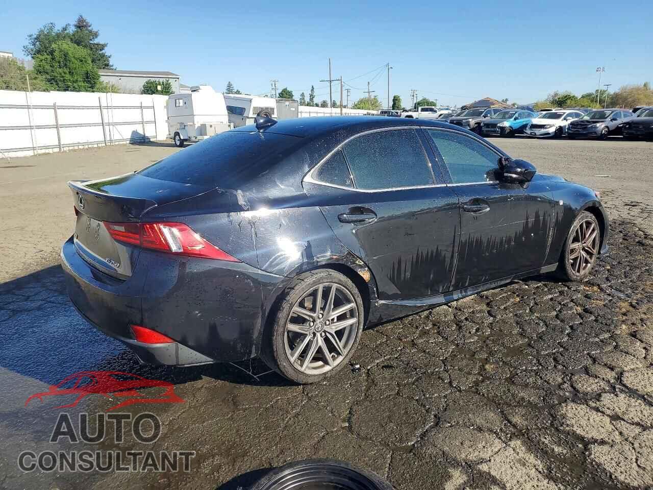 LEXUS IS 2015 - JTHBF1D29F5043951