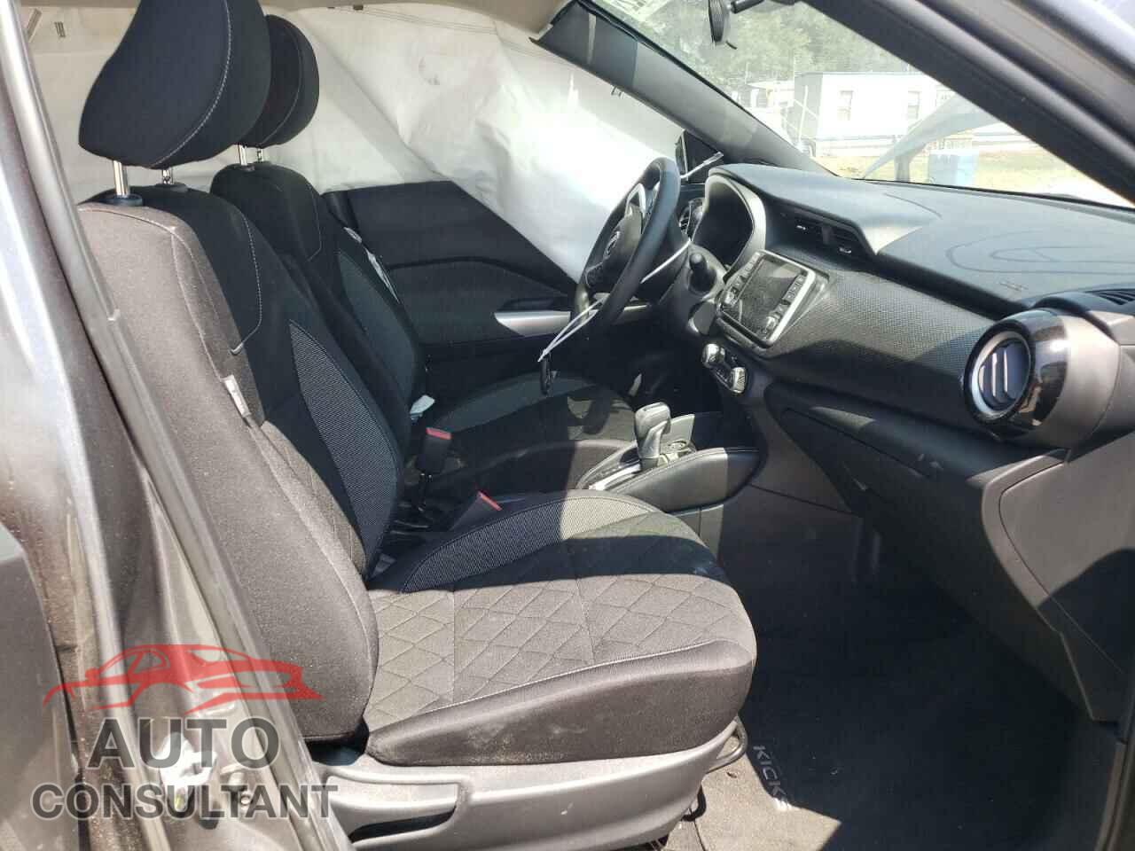 NISSAN KICKS 2019 - 3N1CP5CU3KL503745