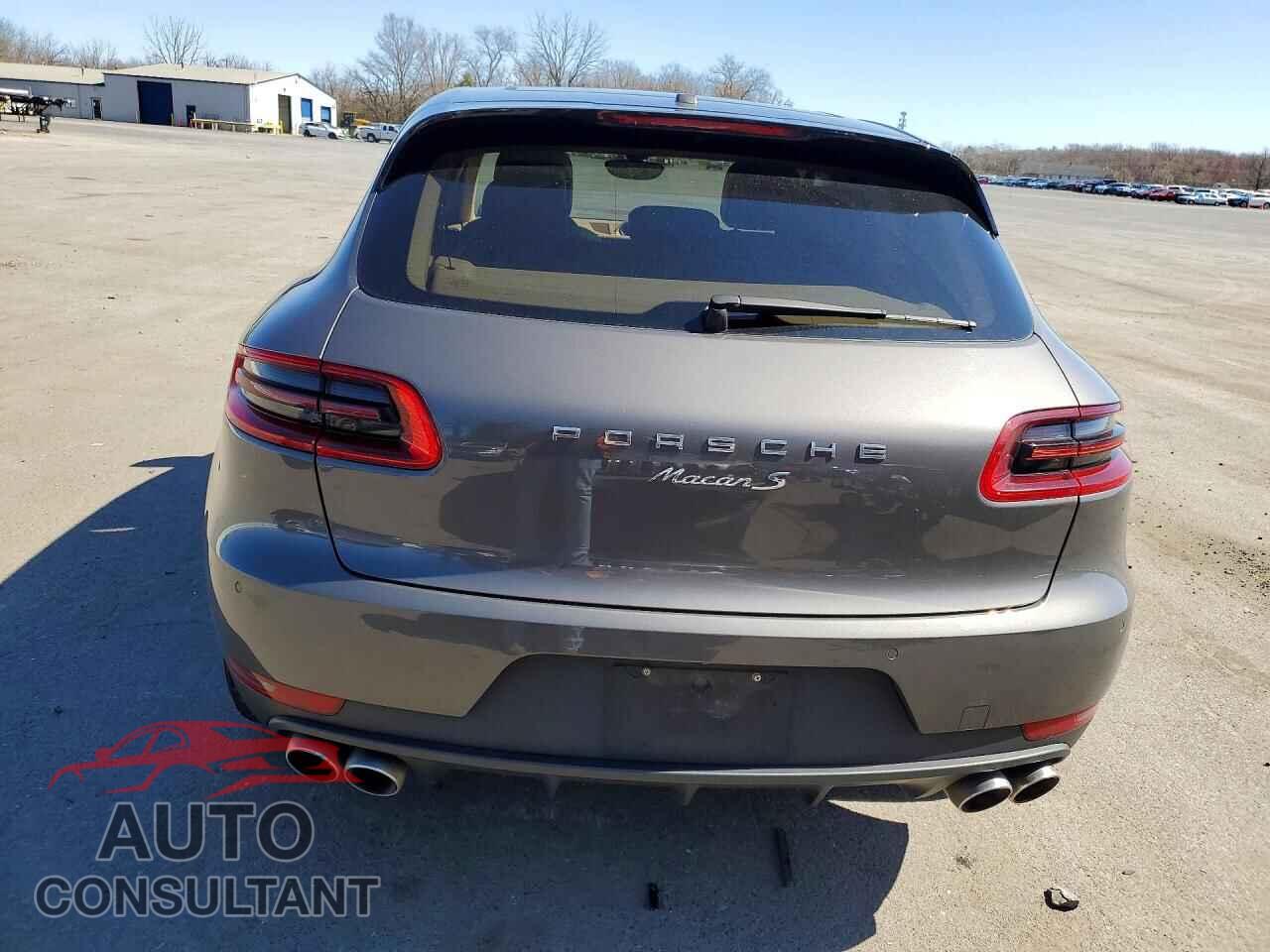 PORSCHE MACAN 2015 - WP1AB2A57FLB57602