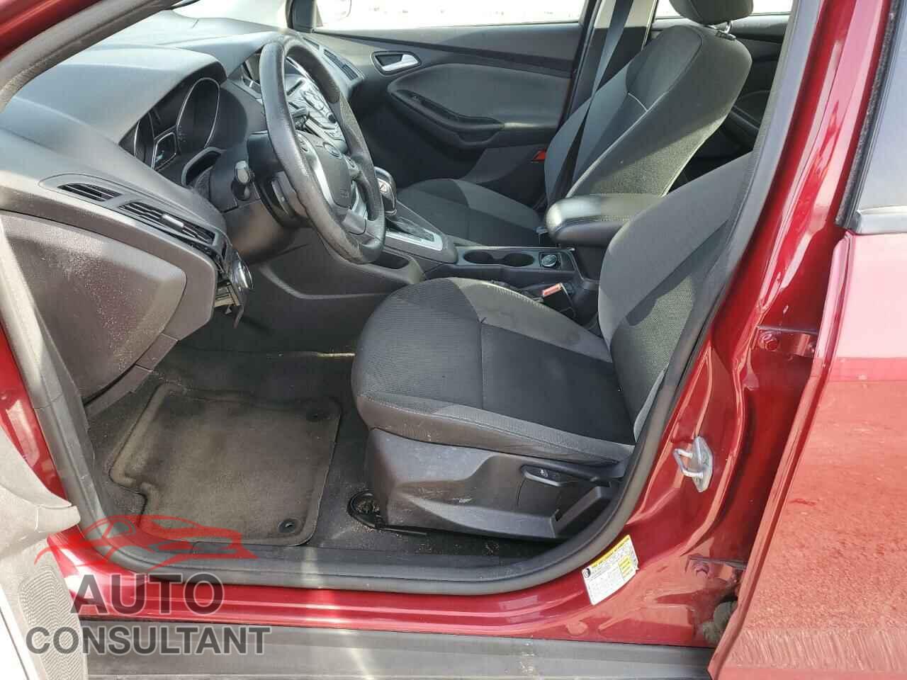 FORD FOCUS 2014 - 1FADP3F22EL268101