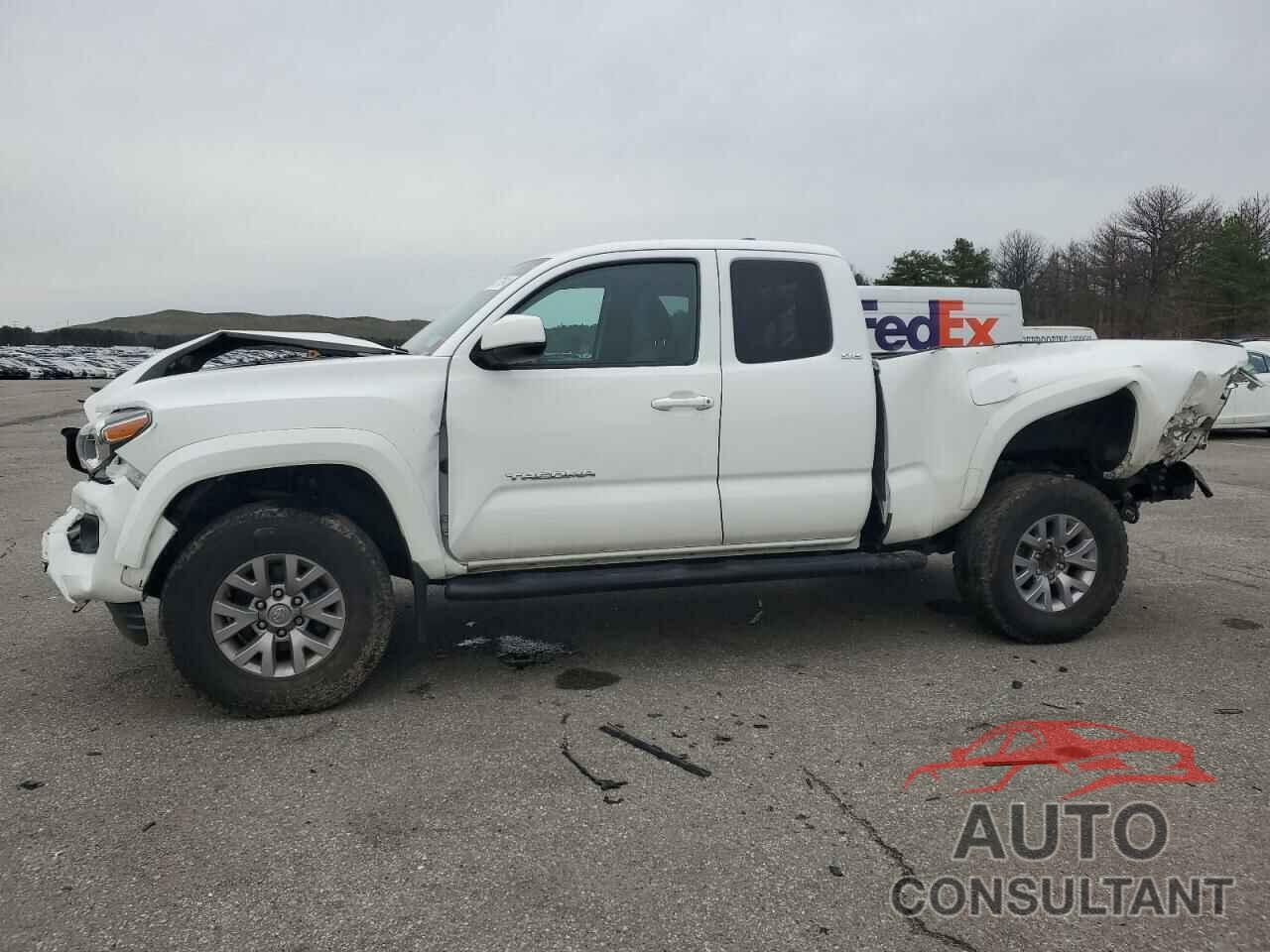 TOYOTA TACOMA 2018 - 5TFSZ5AN4JX160087