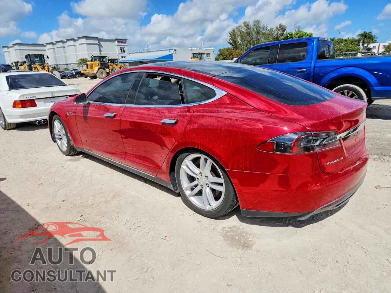 TESLA MODEL S 2013 - 5YJSA1CP9DFP11417