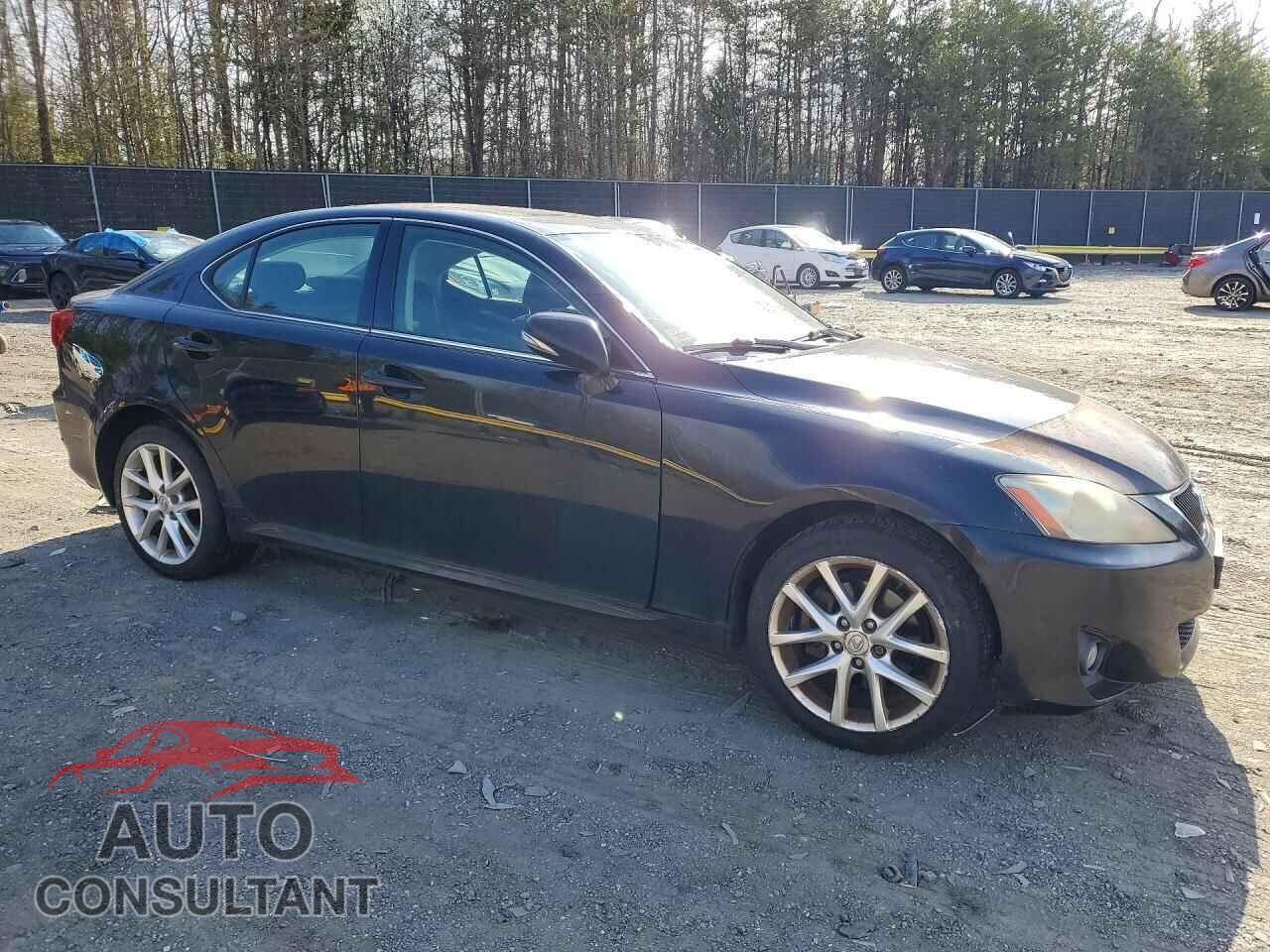 LEXUS IS 2011 - JTHCF5C25B5050418