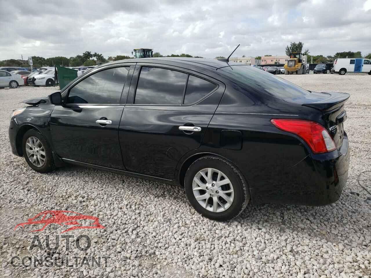 NISSAN VERSA 2019 - 3N1CN7AP3KL827888
