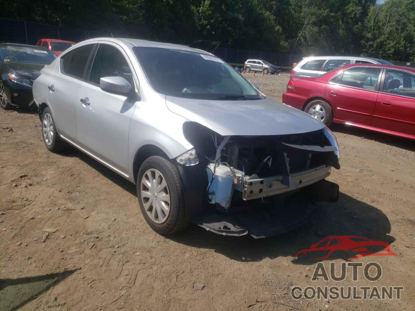 NISSAN VERSA 2018 - 3N1CN7APXJL842614