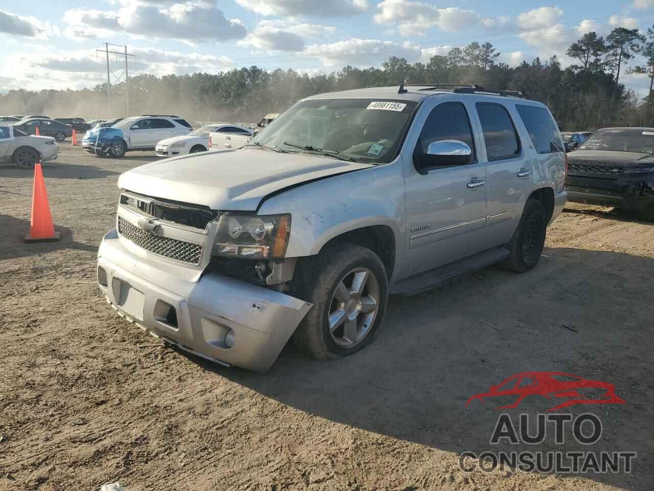 CHEVROLET TAHOE 2013 - 1GNSCCE01DR258255