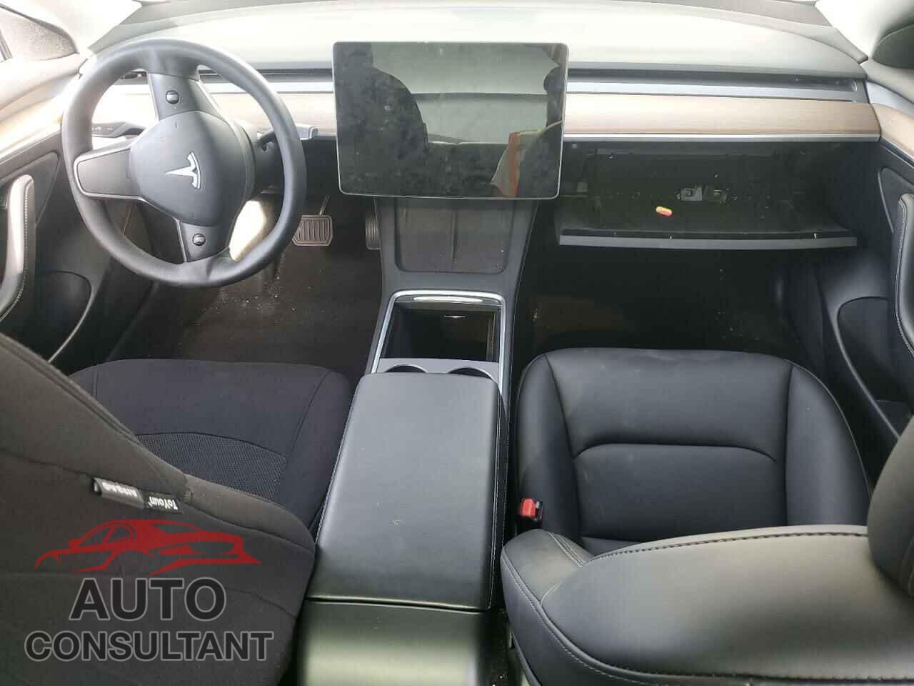 TESLA MODEL 3 2021 - 5YJ3E1EA9MF961676
