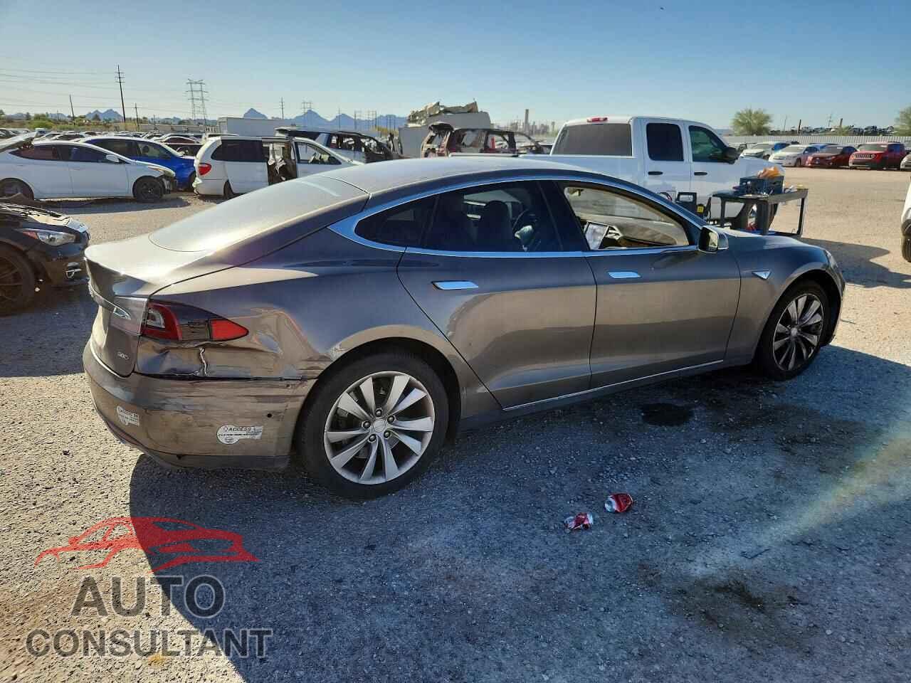 TESLA MODEL S 2015 - 5YJSA1E21FF114119