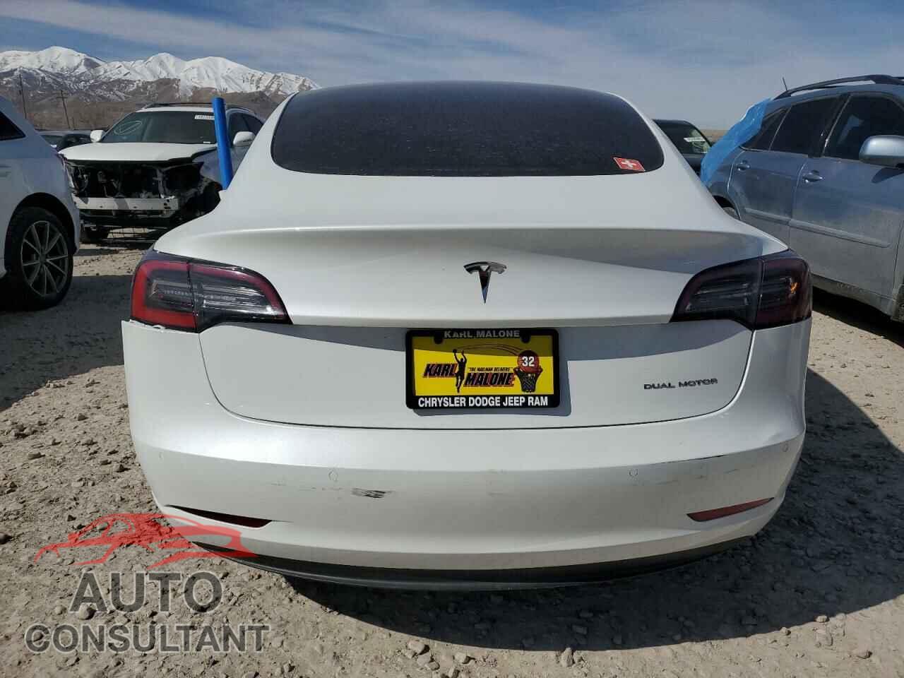 TESLA MODEL 3 2022 - 5YJ3E1EB4NF317528