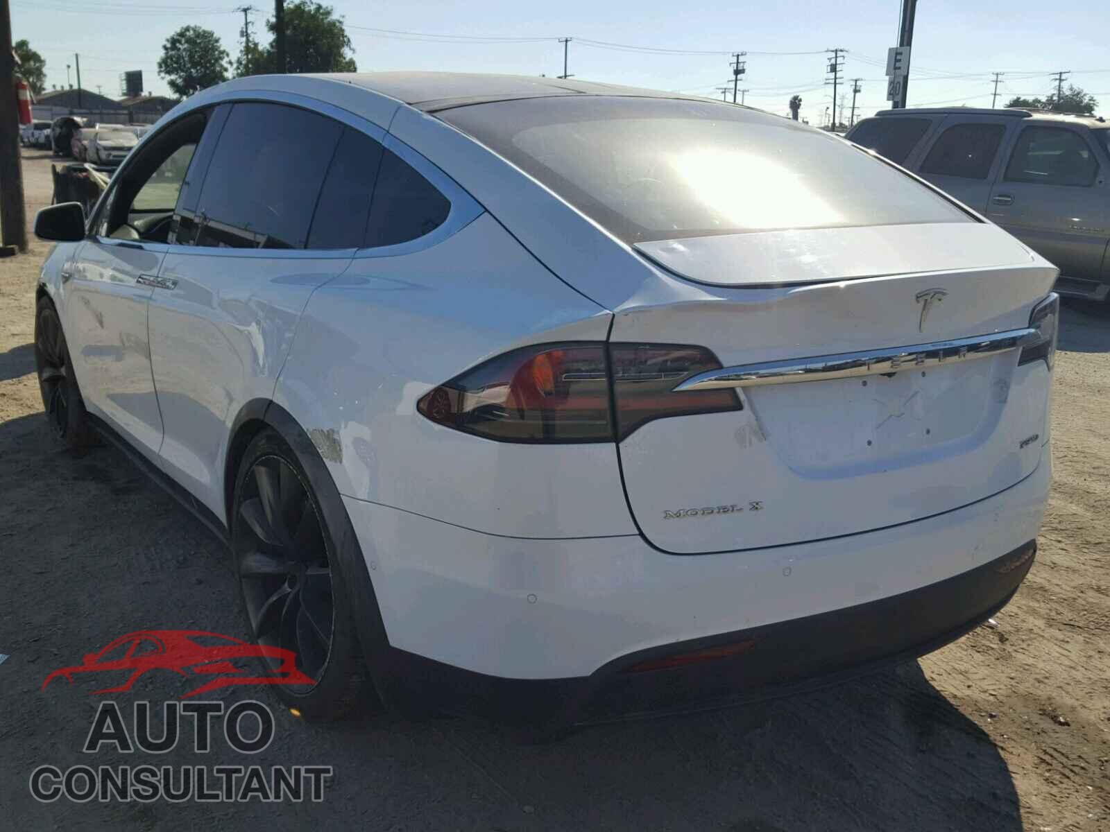 TESLA MODEL X 2016 - 5YJXCBE44GF021913