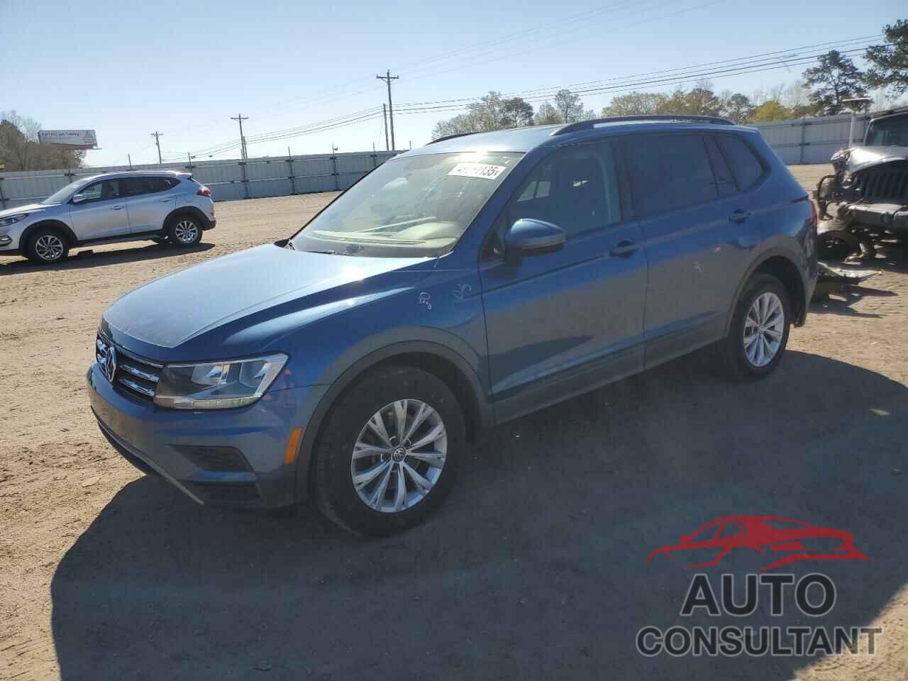 VOLKSWAGEN TIGUAN 2018 - 3VV1B7AX7JM087916
