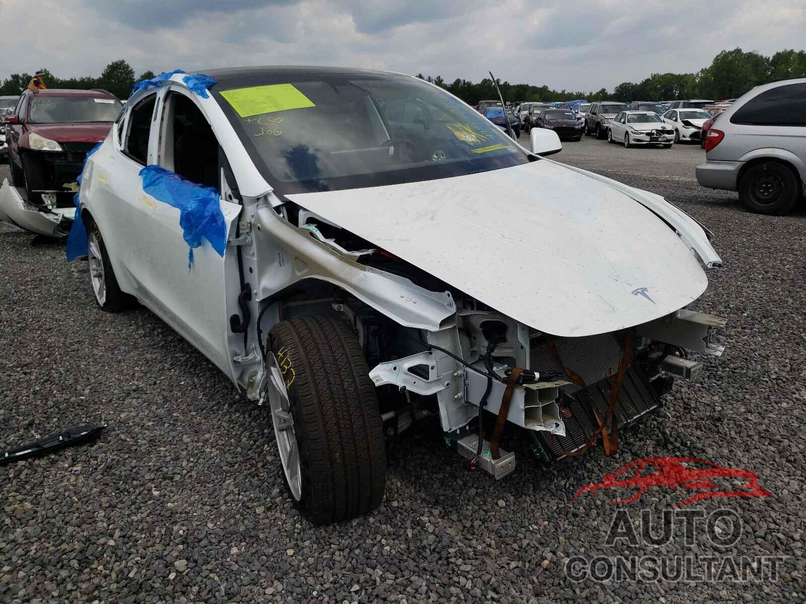 TESLA MODEL Y 2020 - 5YJYGDEF7LF017922