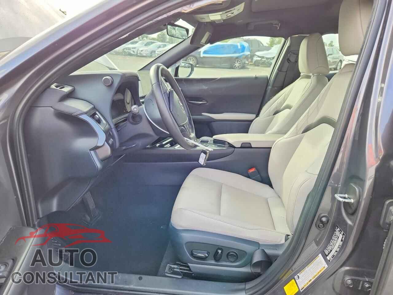 LEXUS UNKNOWN 2025 - JTHYBJAH8S2009607