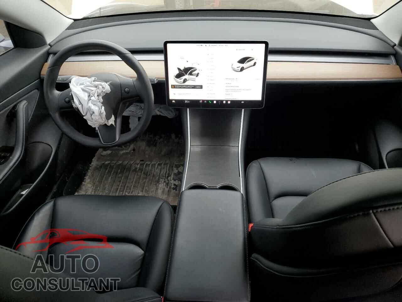 TESLA MODEL 3 2020 - 5YJ3E1EAXLF733894