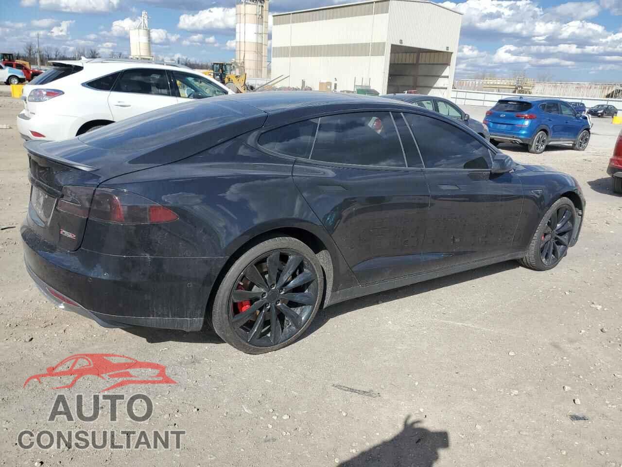 TESLA MODEL S 2016 - 5YJSA1E44GF121309