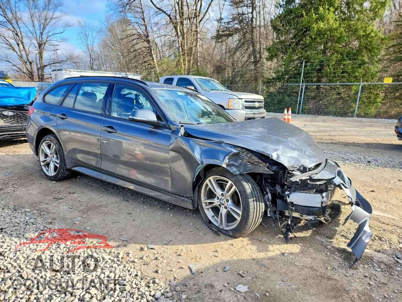 BMW 3 SERIES 2017 - WBA8K3C33HA023621