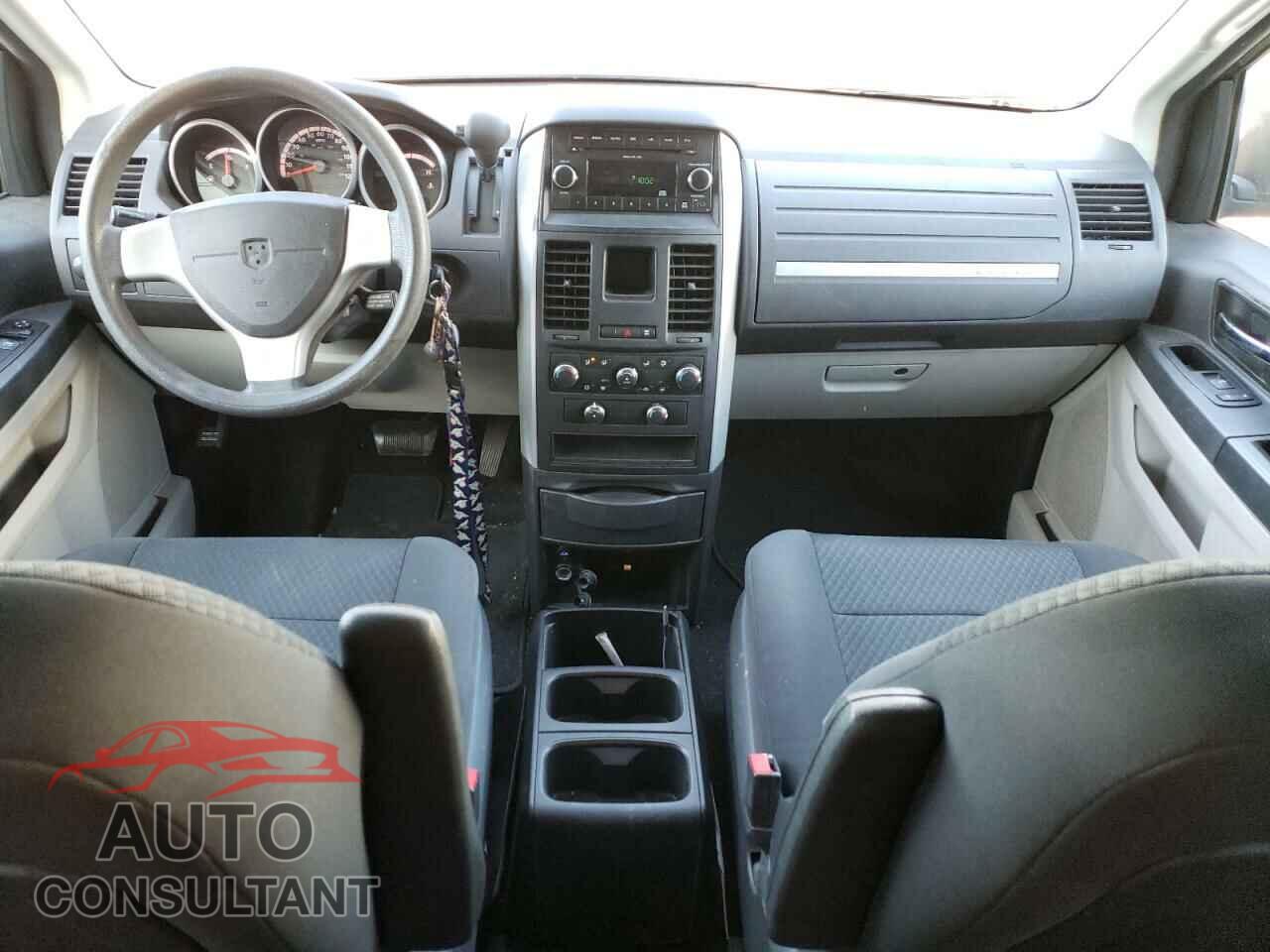 DODGE CARAVAN 2010 - 2D4RN4DE2AR397145