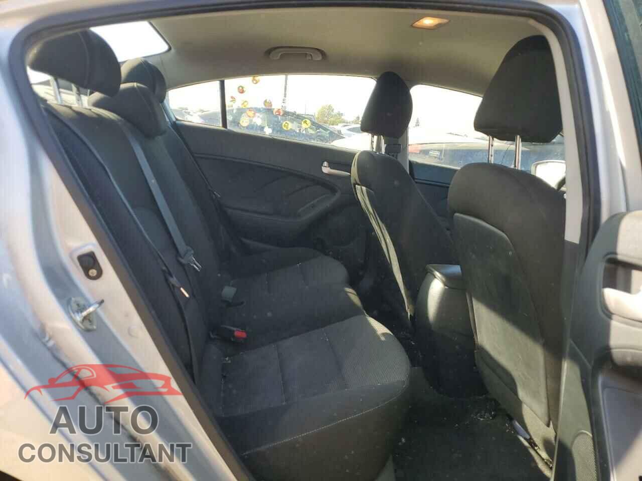 KIA FORTE 2017 - 3KPFK4A79HE065343
