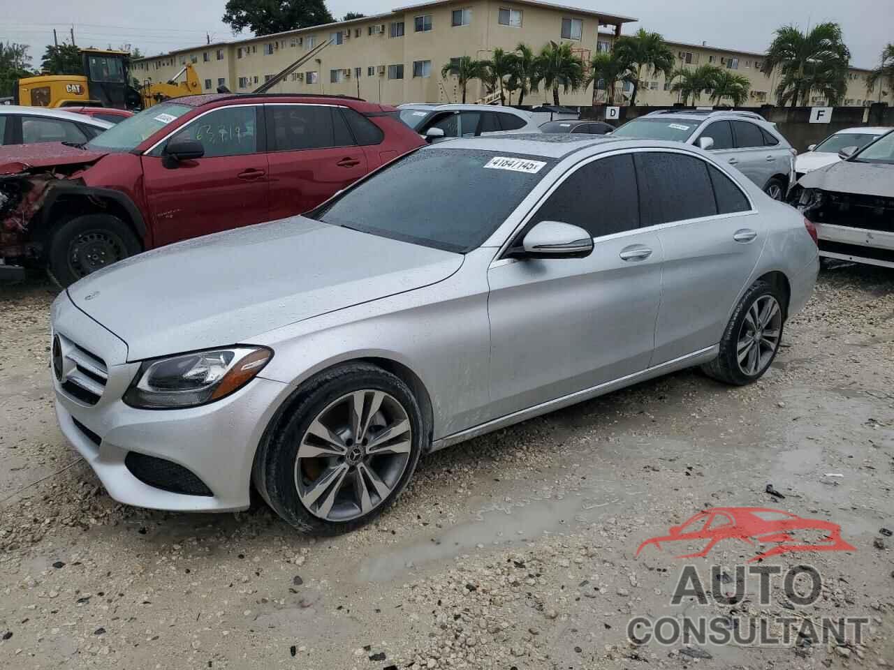 MERCEDES-BENZ C-CLASS 2018 - 55SWF4KB9JU261501