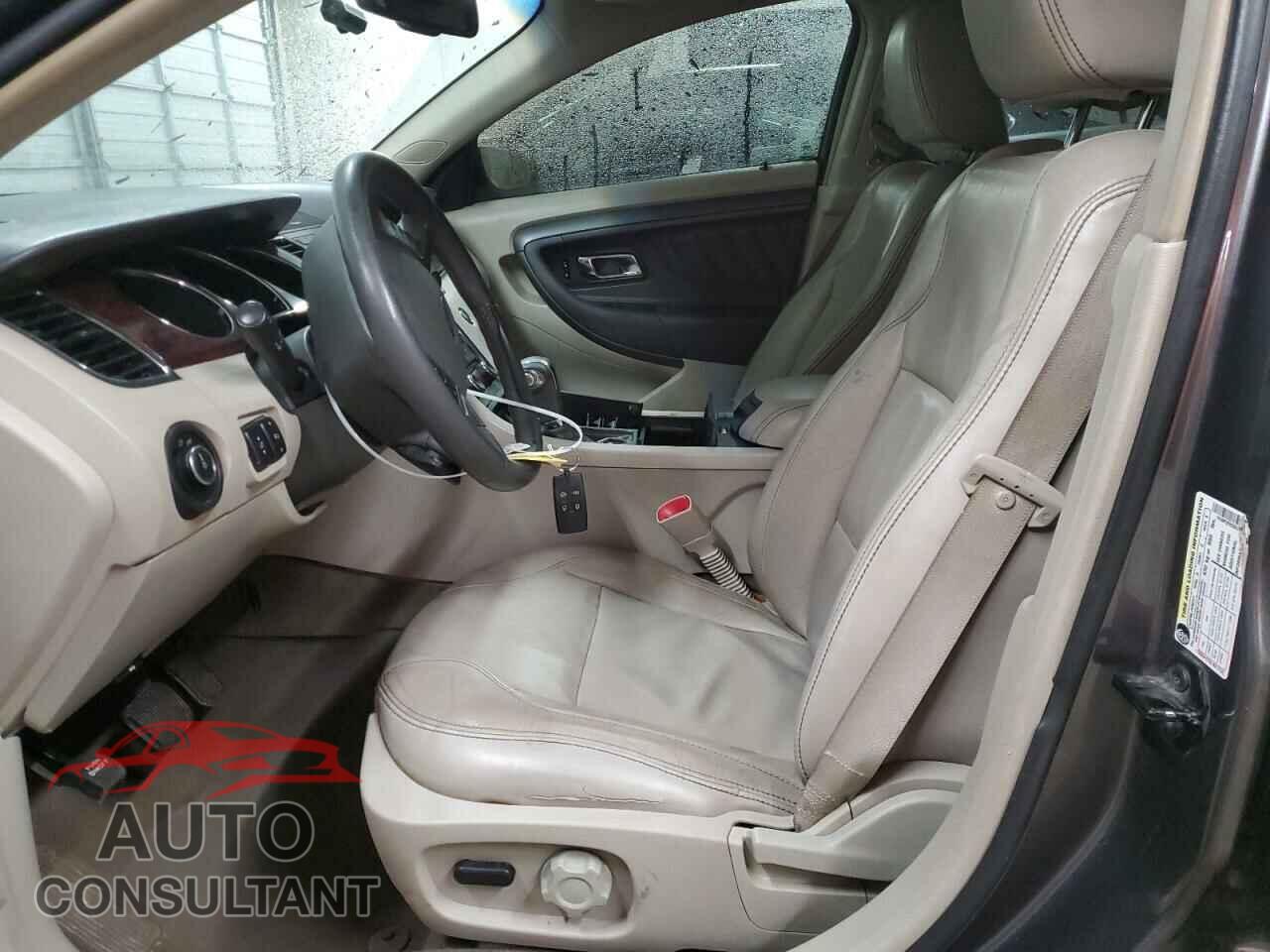 FORD TAURUS 2011 - 1FAHP2EW2BG112158