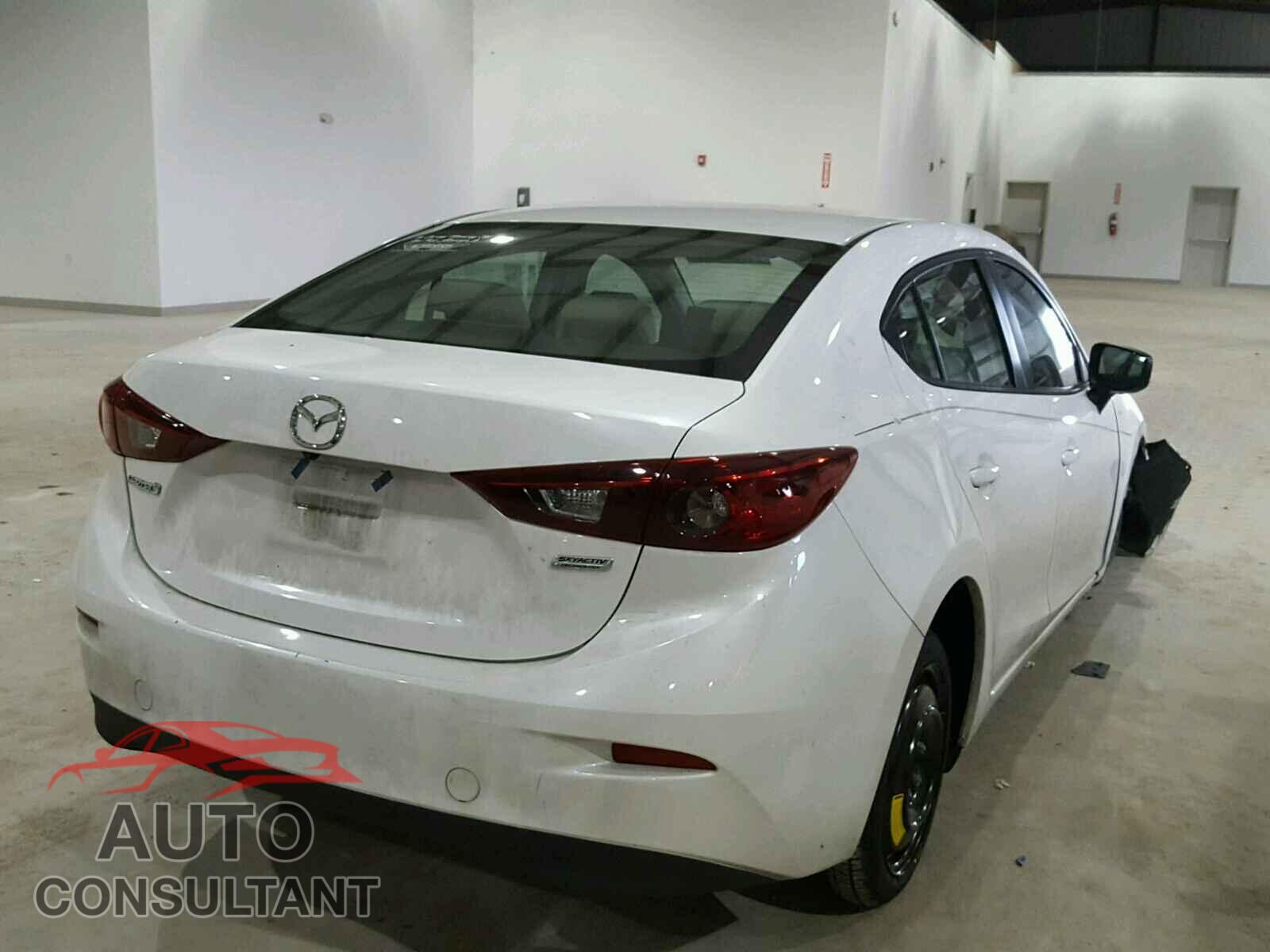 MAZDA 3 2017 - 3MZBN1U77HM122593