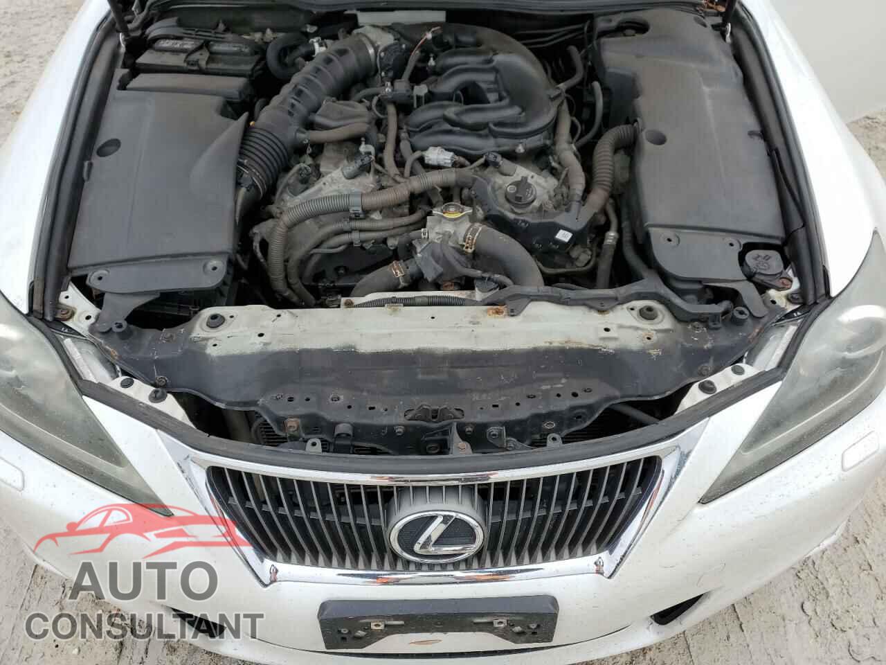 LEXUS IS 2011 - JTHCE5C20B5000786