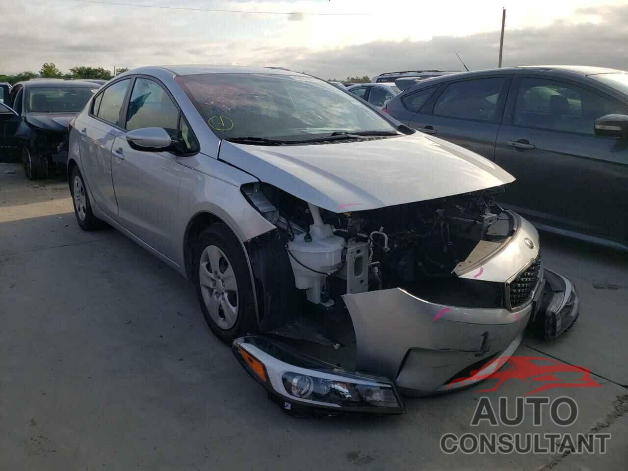 KIA FORTE 2017 - 3KPFK4A73HE131417