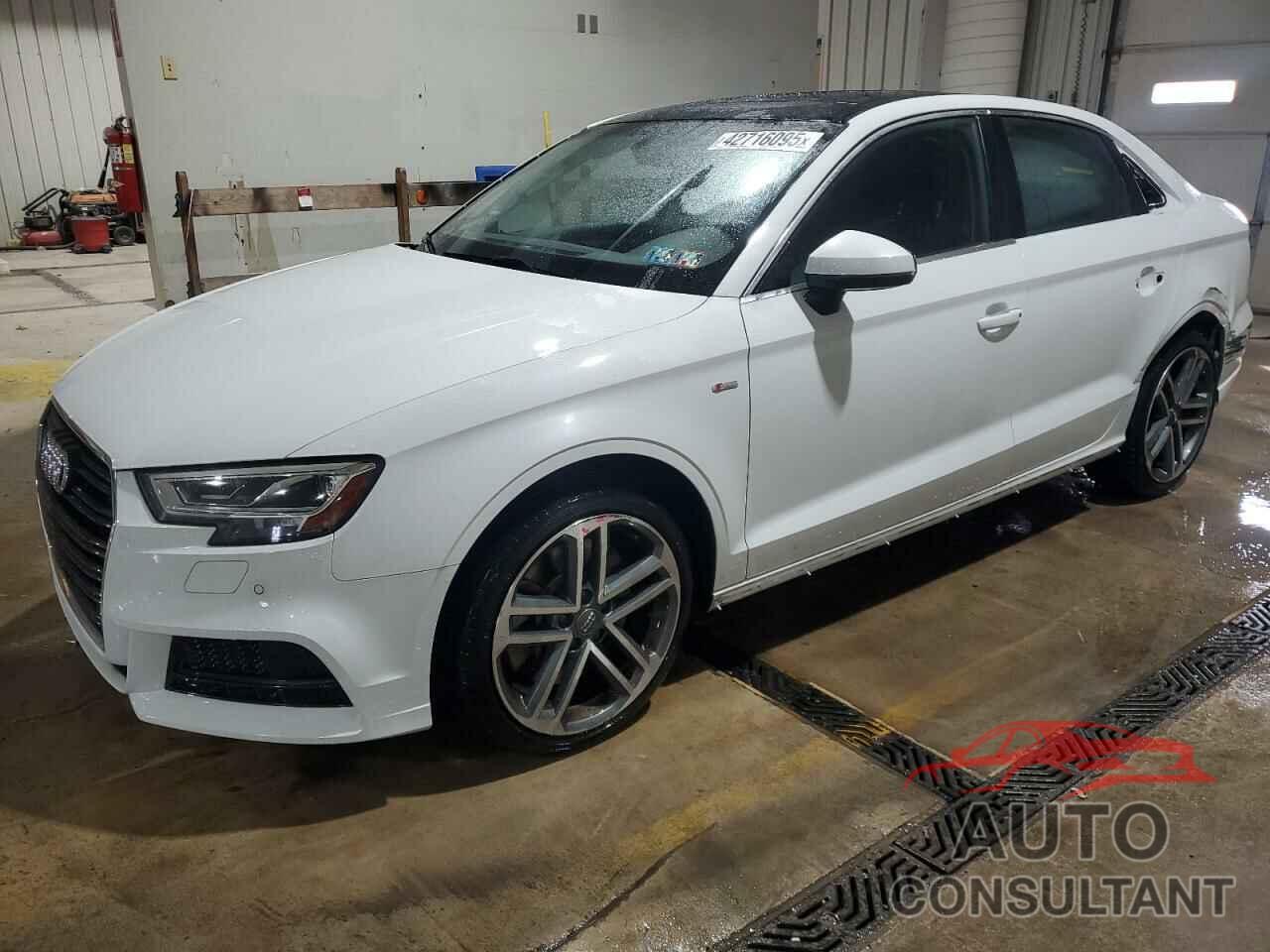 AUDI A3 2019 - WAUJEGFFXK1016534