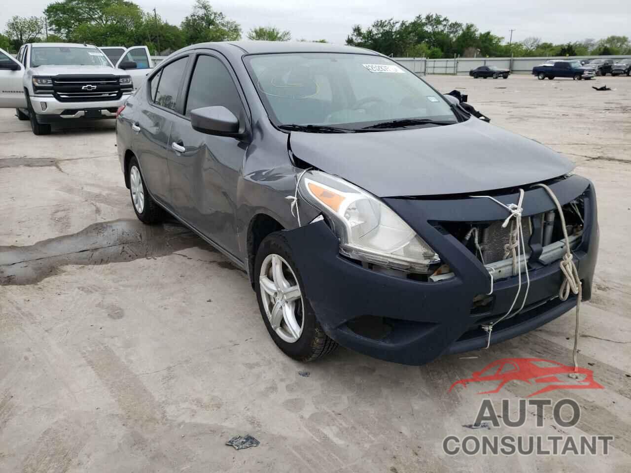 NISSAN VERSA 2019 - 3N1CN7AP1KL880010