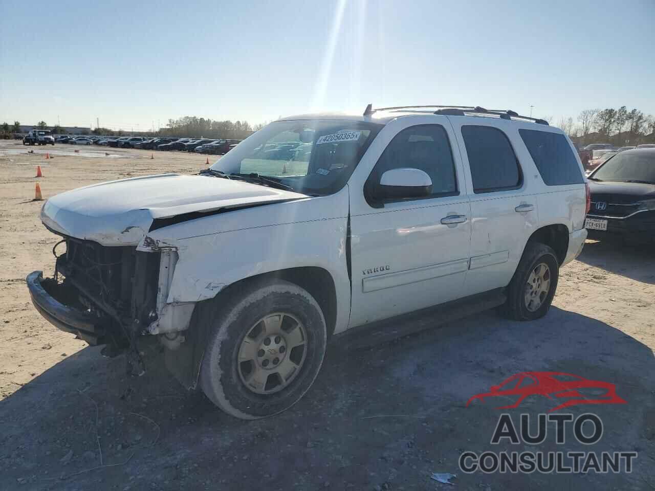 CHEVROLET TAHOE 2013 - 1GNSCBE02DR114093