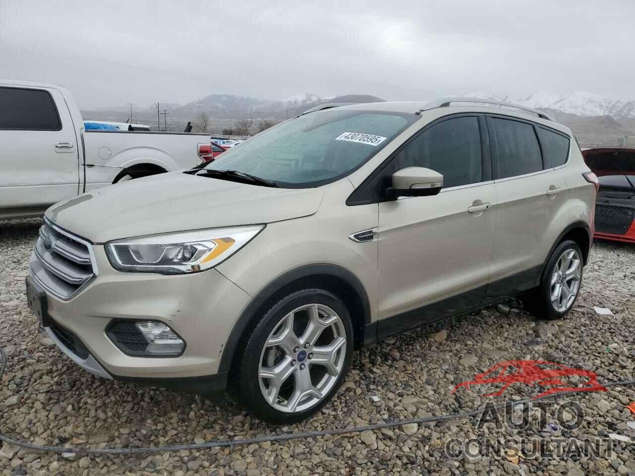 FORD ESCAPE 2017 - 1FMCU0JD1HUD56721