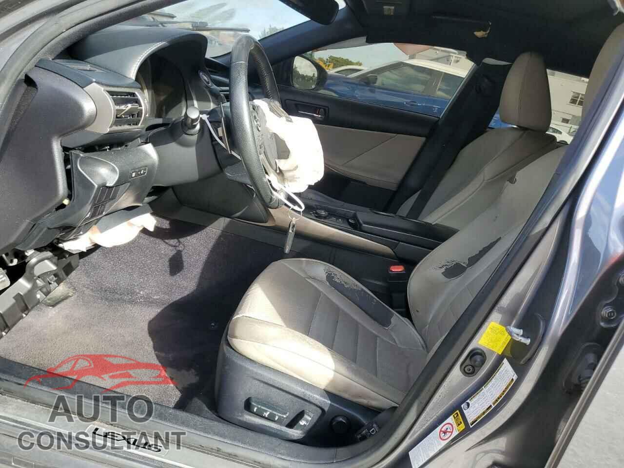 LEXUS IS 2014 - JTHBF1D28E5016433