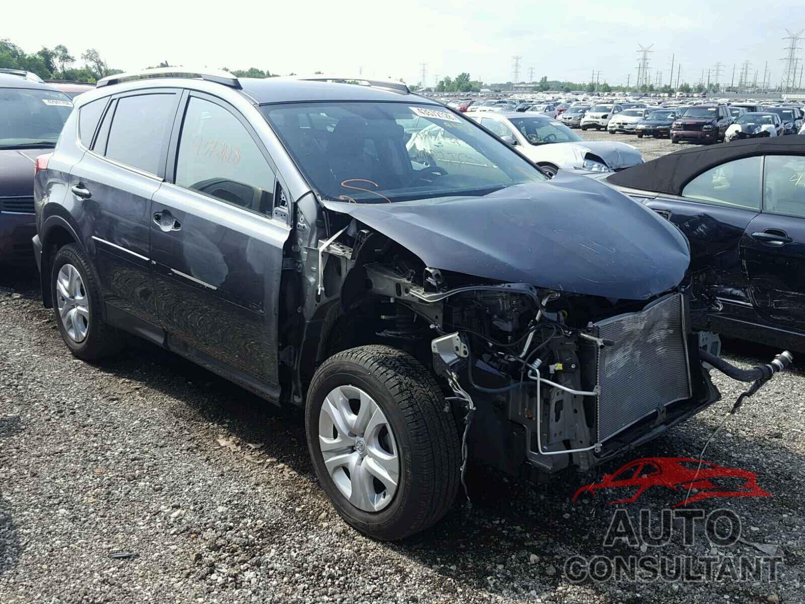TOYOTA RAV4 LE 2015 - JTMBFREV3FJ040754