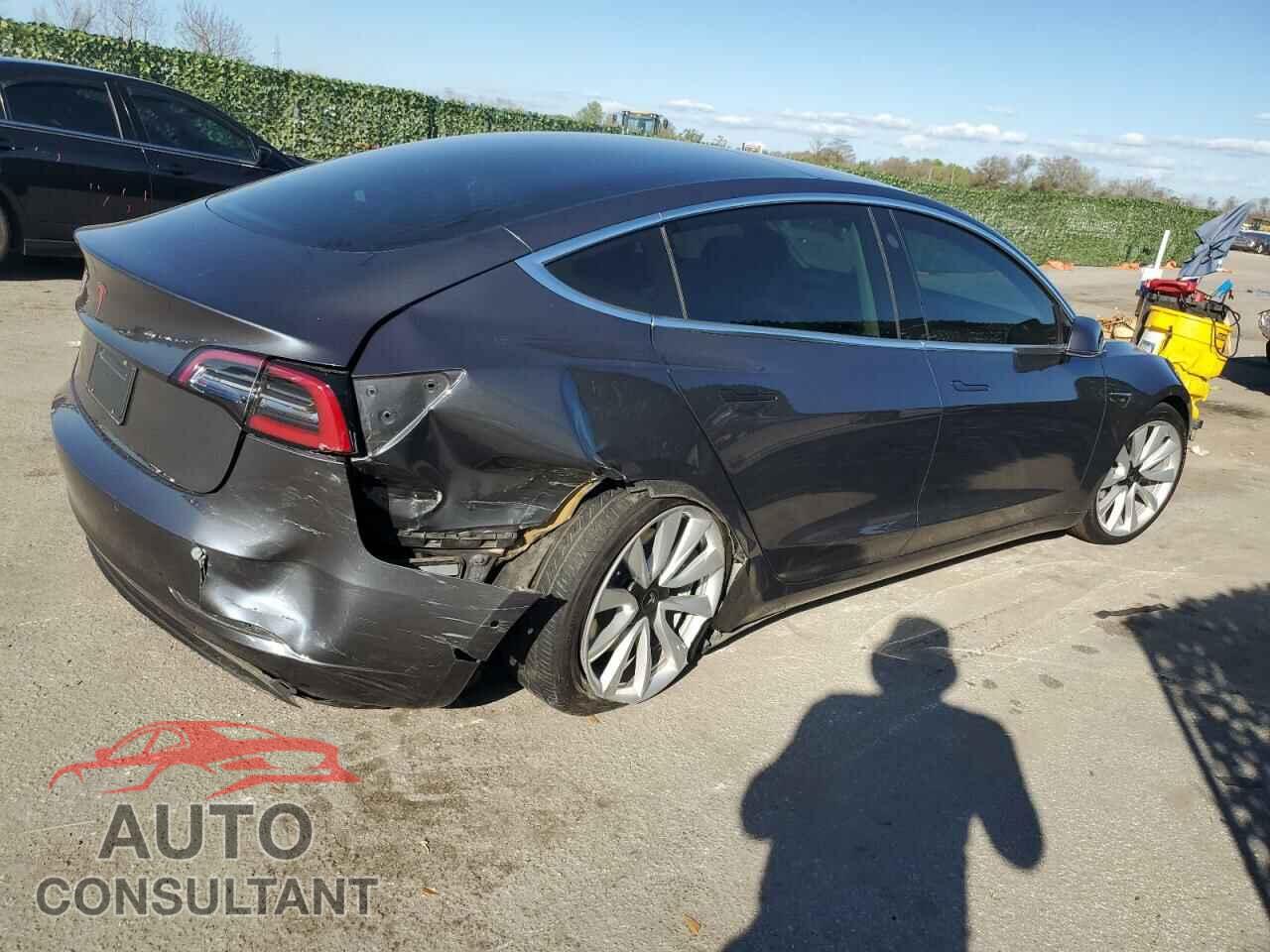 TESLA MODEL 3 2020 - 5YJ3E1EBXLF638261