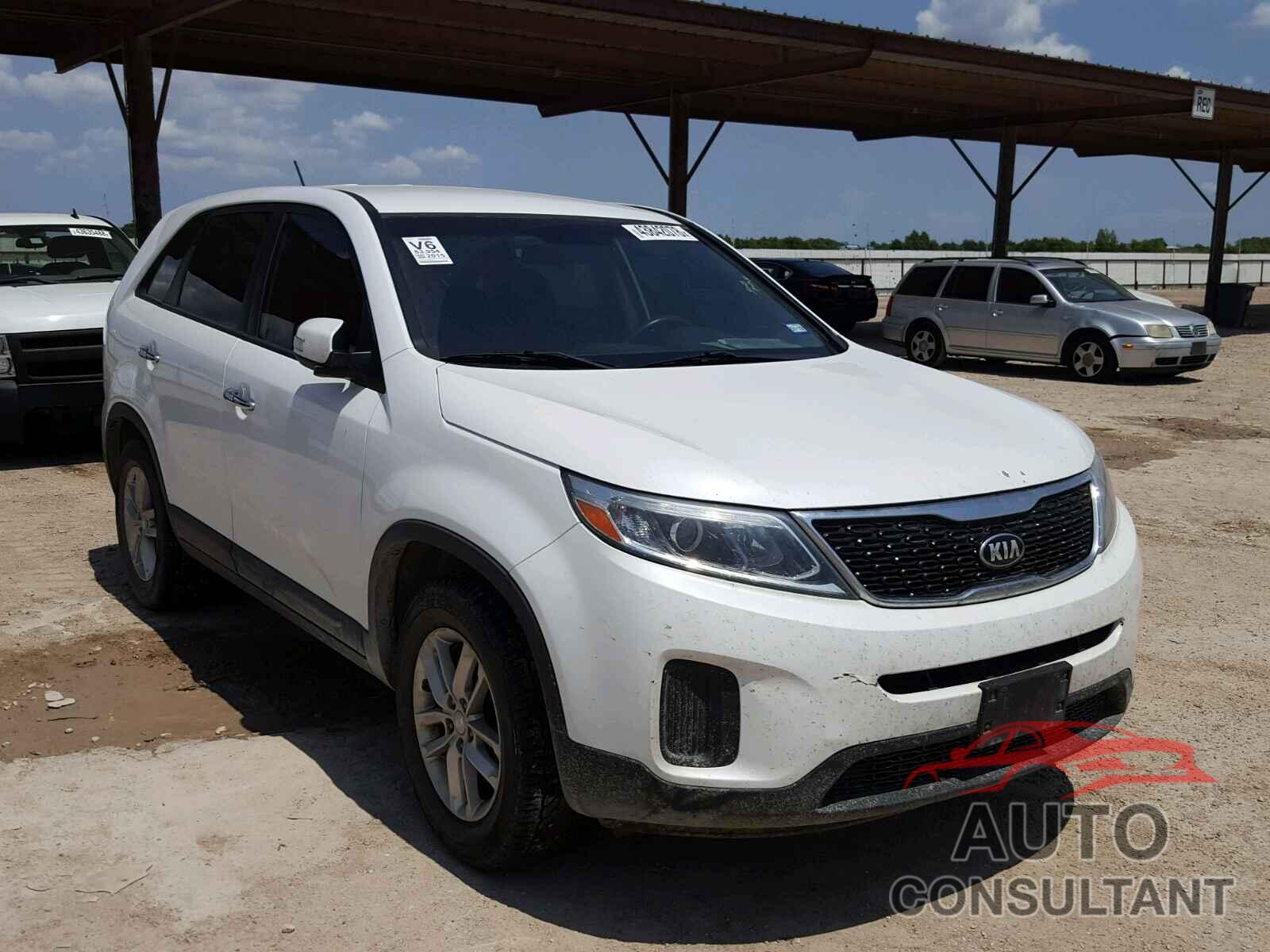 KIA SORENTO LX 2015 - 5XYKT3A63FG596938
