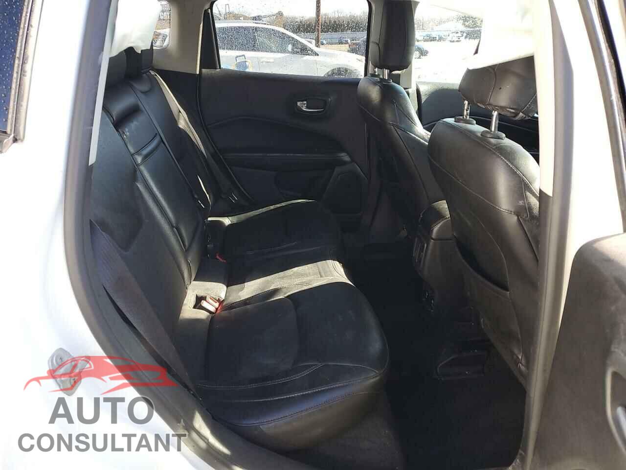 JEEP COMPASS 2018 - 3C4NJDBB7JT246430