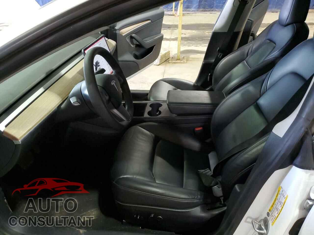 TESLA MODEL 3 2021 - 5YJ3E1EA2MF058625