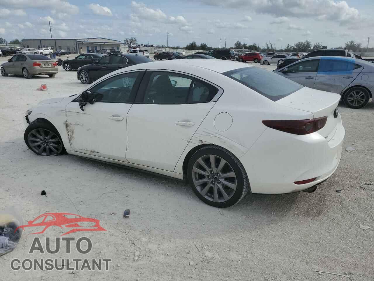 MAZDA 3 2021 - JM1BPABL2M1334709