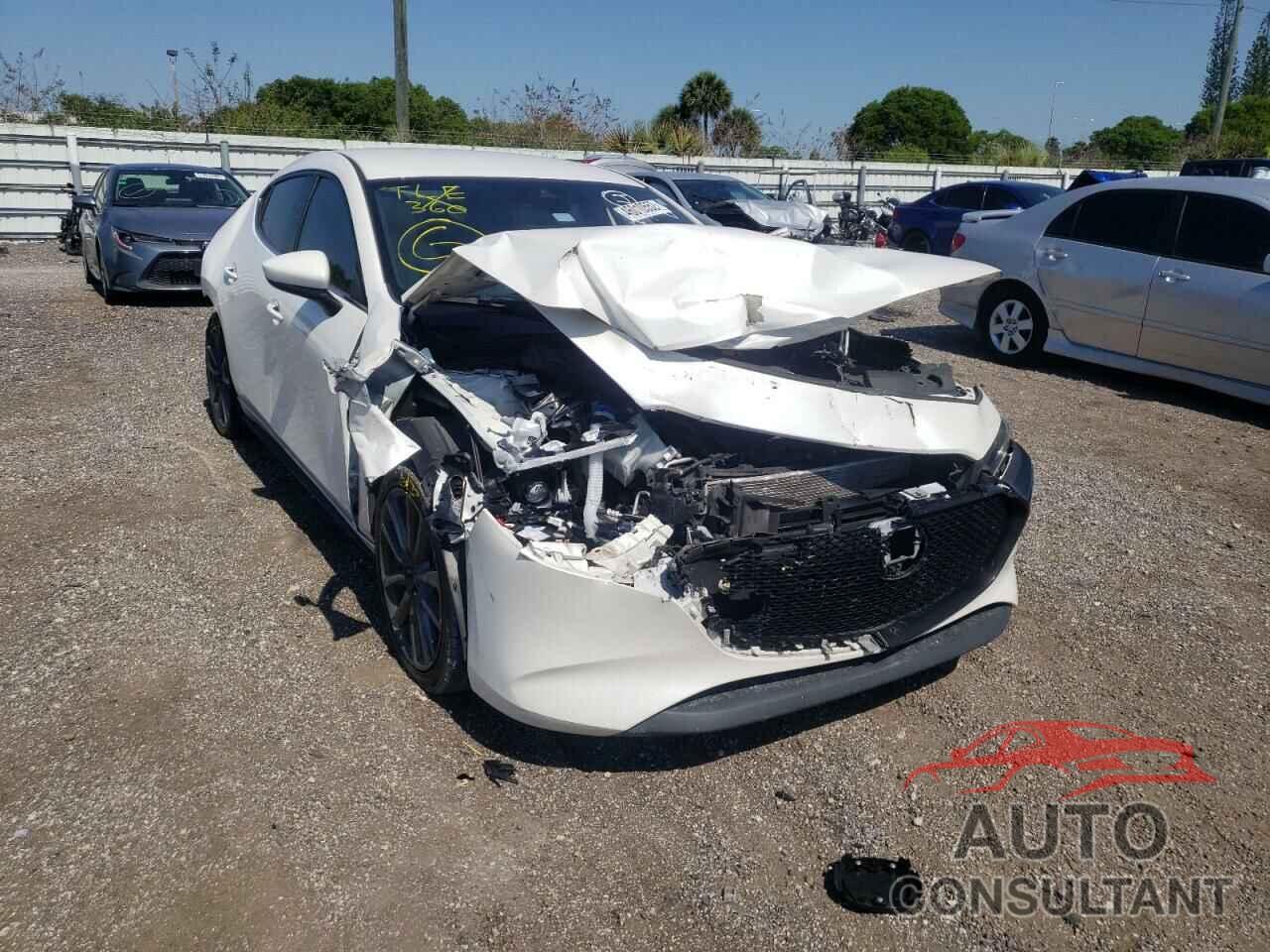 MAZDA 3 2019 - JM1BPAMM3K1115292