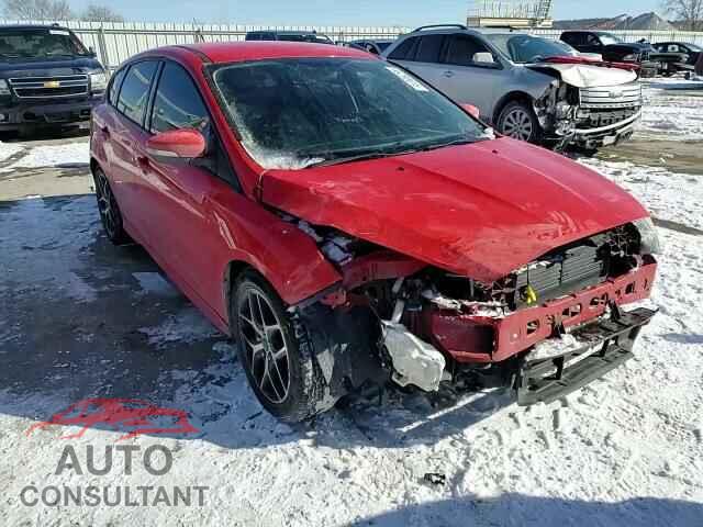 FORD FOCUS 2016 - 1FADP3K2XGL371260