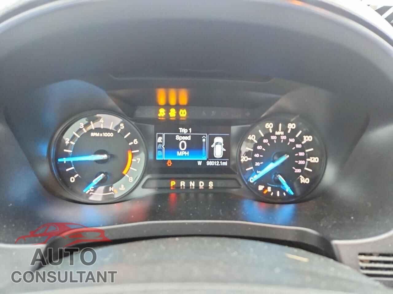 FORD EXPLORER 2018 - 1FM5K8B8XJGB60540