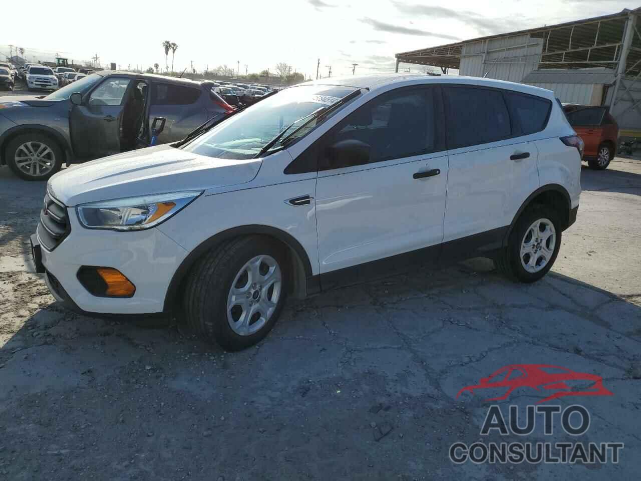 FORD ESCAPE 2017 - 1FMCU0F78HUE72212