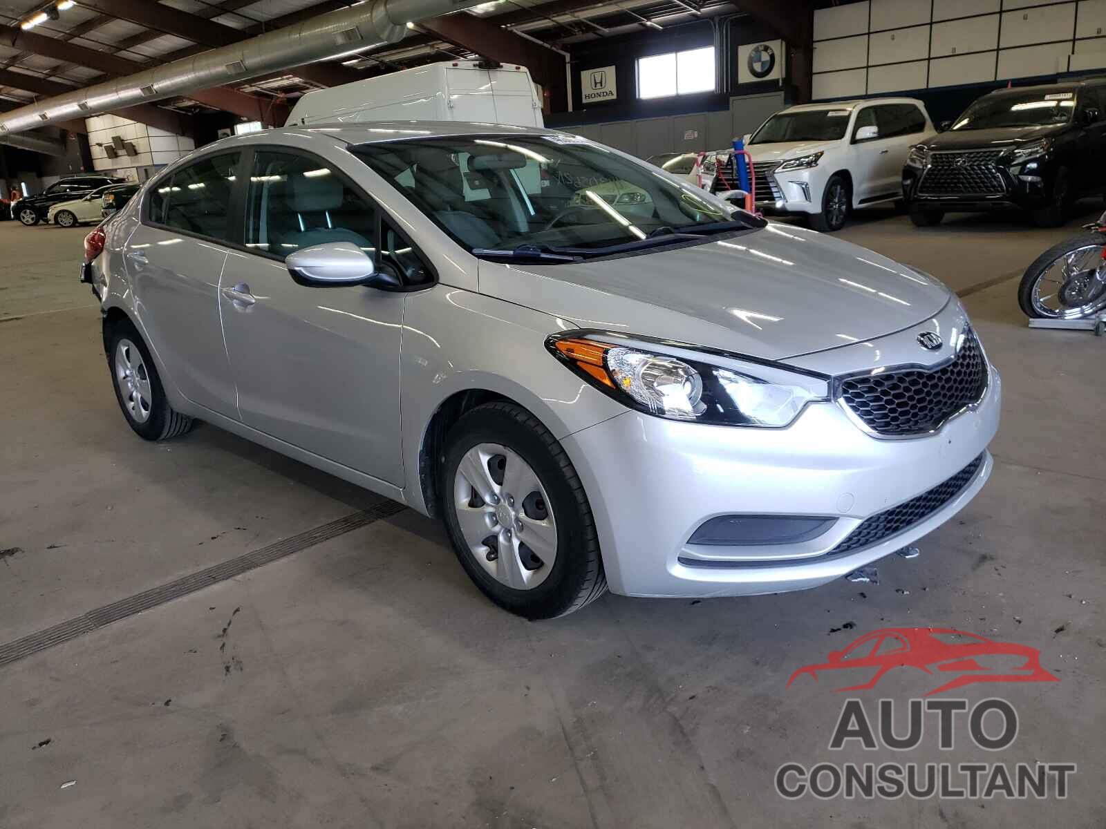 KIA FORTE 2016 - KNAFK4A68G5538132