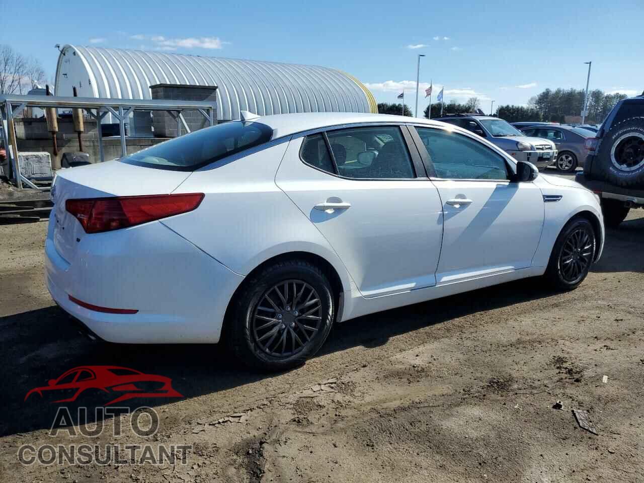 KIA OPTIMA 2011 - KNAGM4A79B5080424